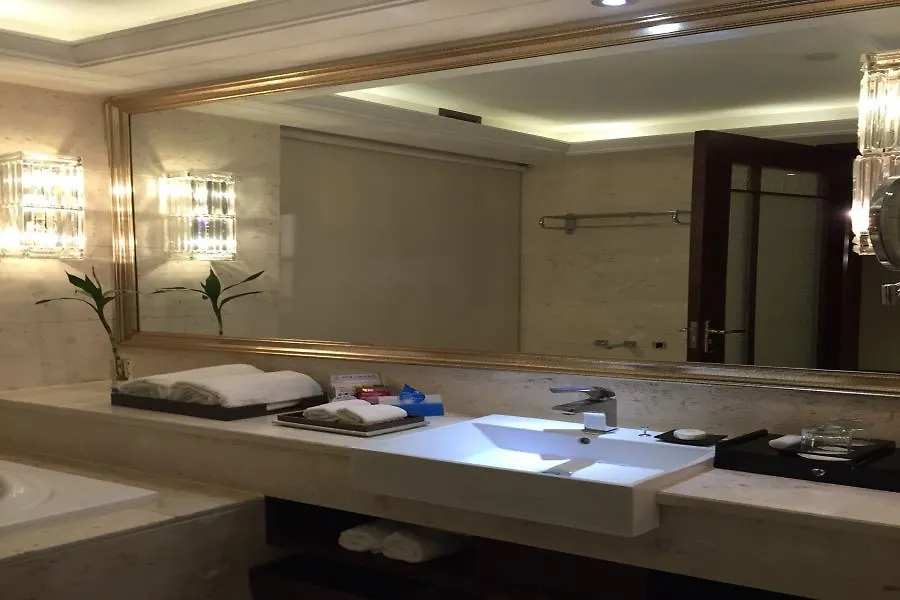 Zhongle Baihua Hotel Hszinjang